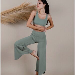 LAYLA FLARES SAGE - indigo Luna size XS